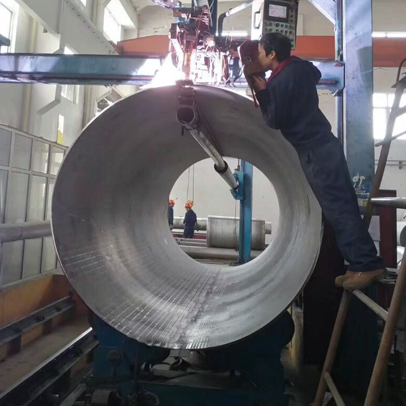 Stainless steel welded pipe: ideal for high temperature and corrosive environments